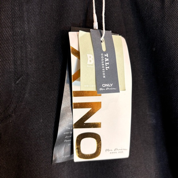 ONLY JEANS Sz 31 x 36 Tall Jeans Wide Leg 5 Pockets Black New with Tags - Picture 3 of 13